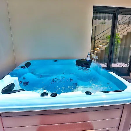 شقة Luxury Collection Centre